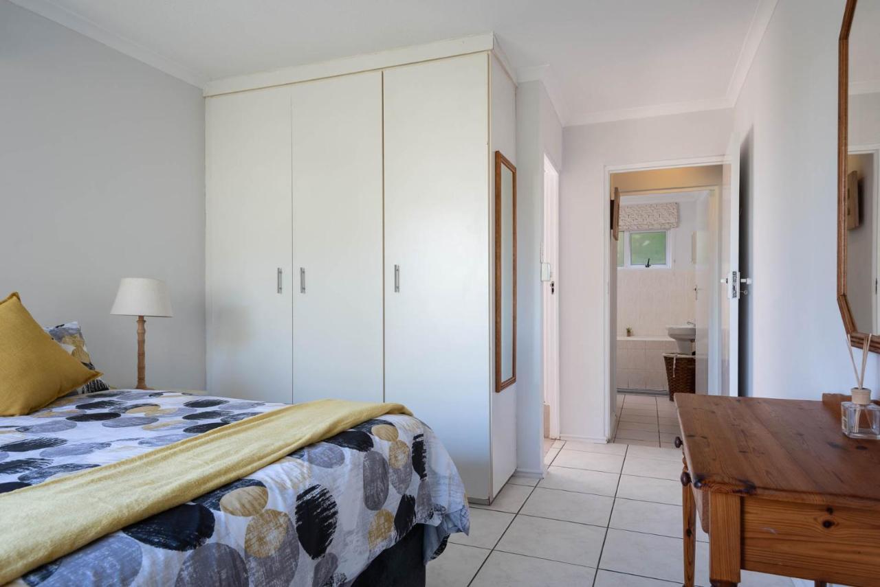 Loadshedding Free!! Tropical Beach Oasis, Wi-Fi, Views, Pool, Netflix Ballito Bagian luar foto
